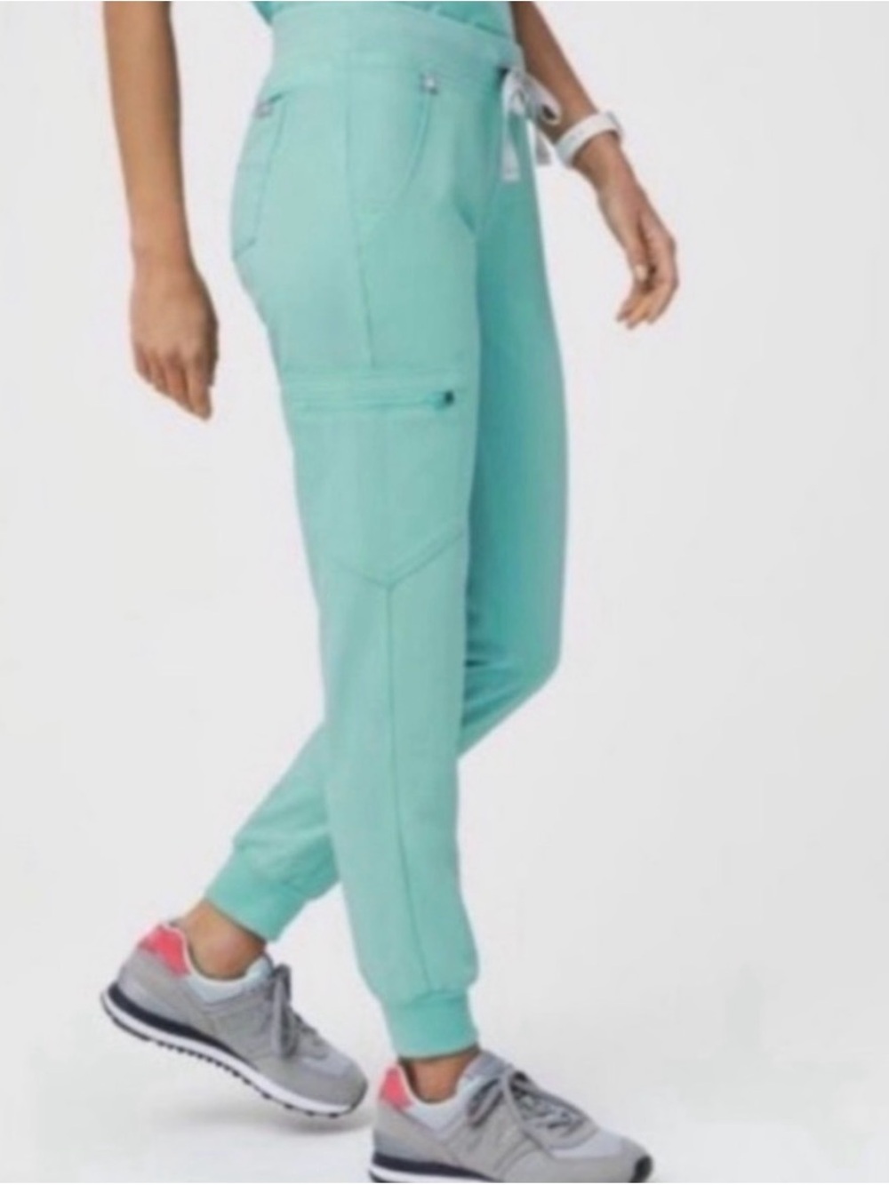 Figs Scrub Set - Top and Joggers - Picture 3 of 5